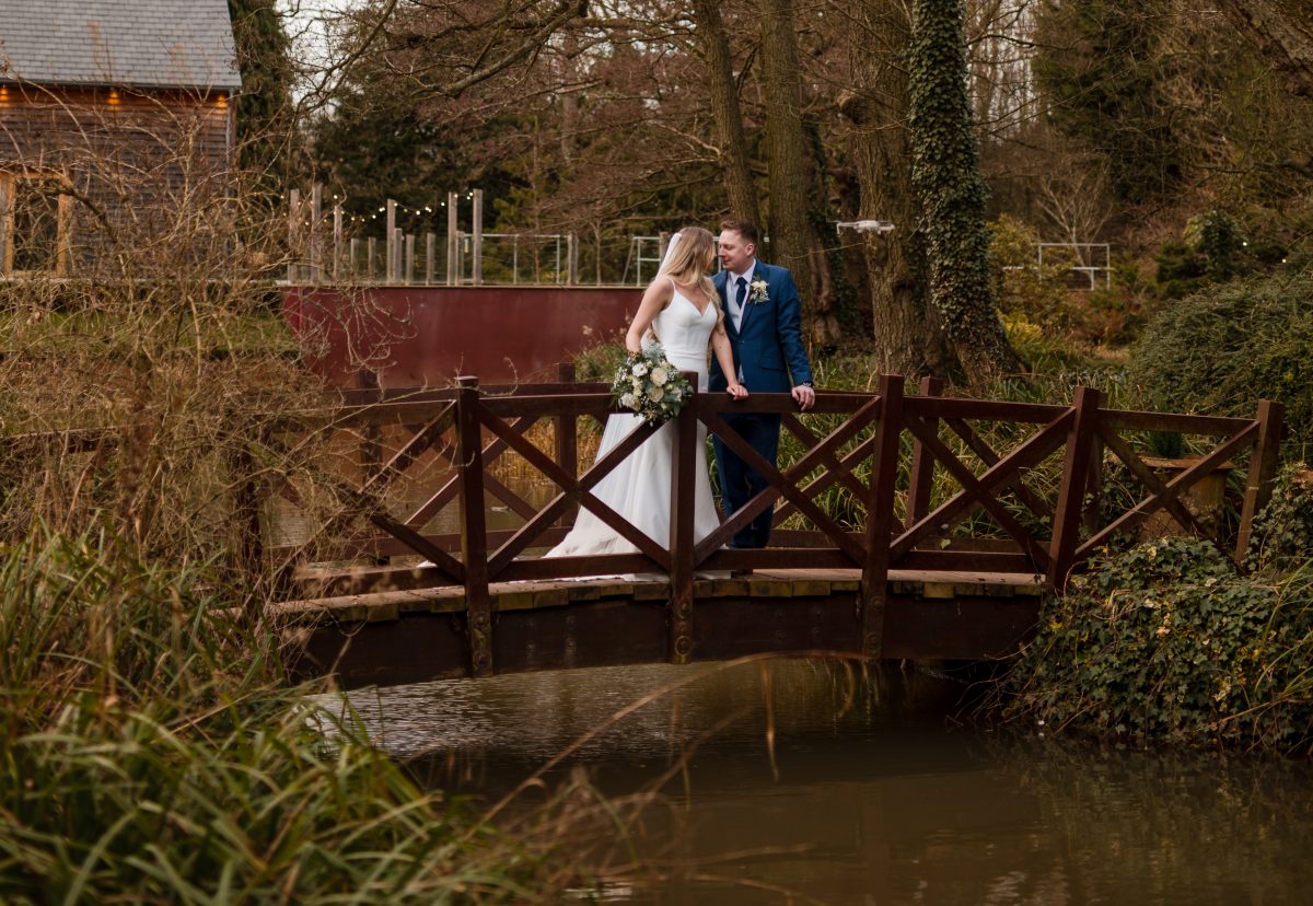 Victoria & Dan at The Mill Barns
